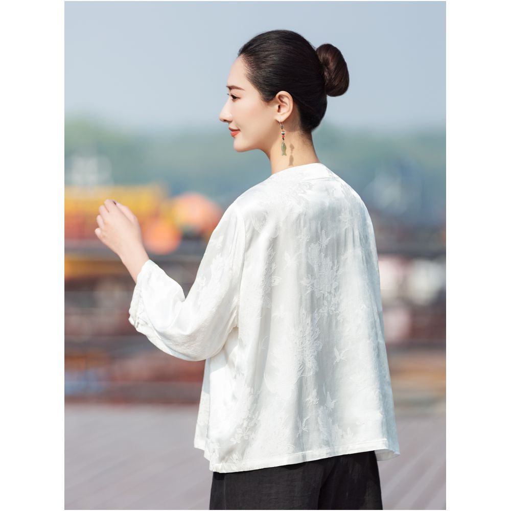 Qinsi Light Jacquard satin light Chinese style top for women Spring and summer round neck loose three quarter sleeve shirt bottom image 5