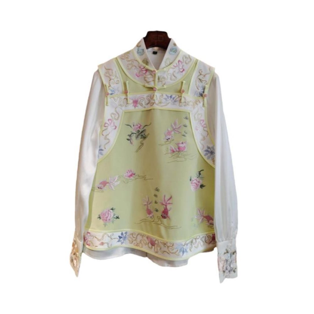 2025 early spring new Chinese style unique tops super beautiful chic shirt layered vest two piece suit for women image 5