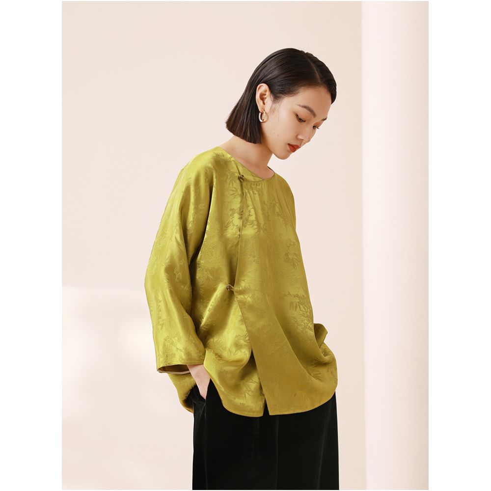 Ruyi Lianyun Autumn Collection New Oblique Collar Sleeve Round Collar Jacquard Top Women s Retro New Chinese Style Loose Shirt image 2