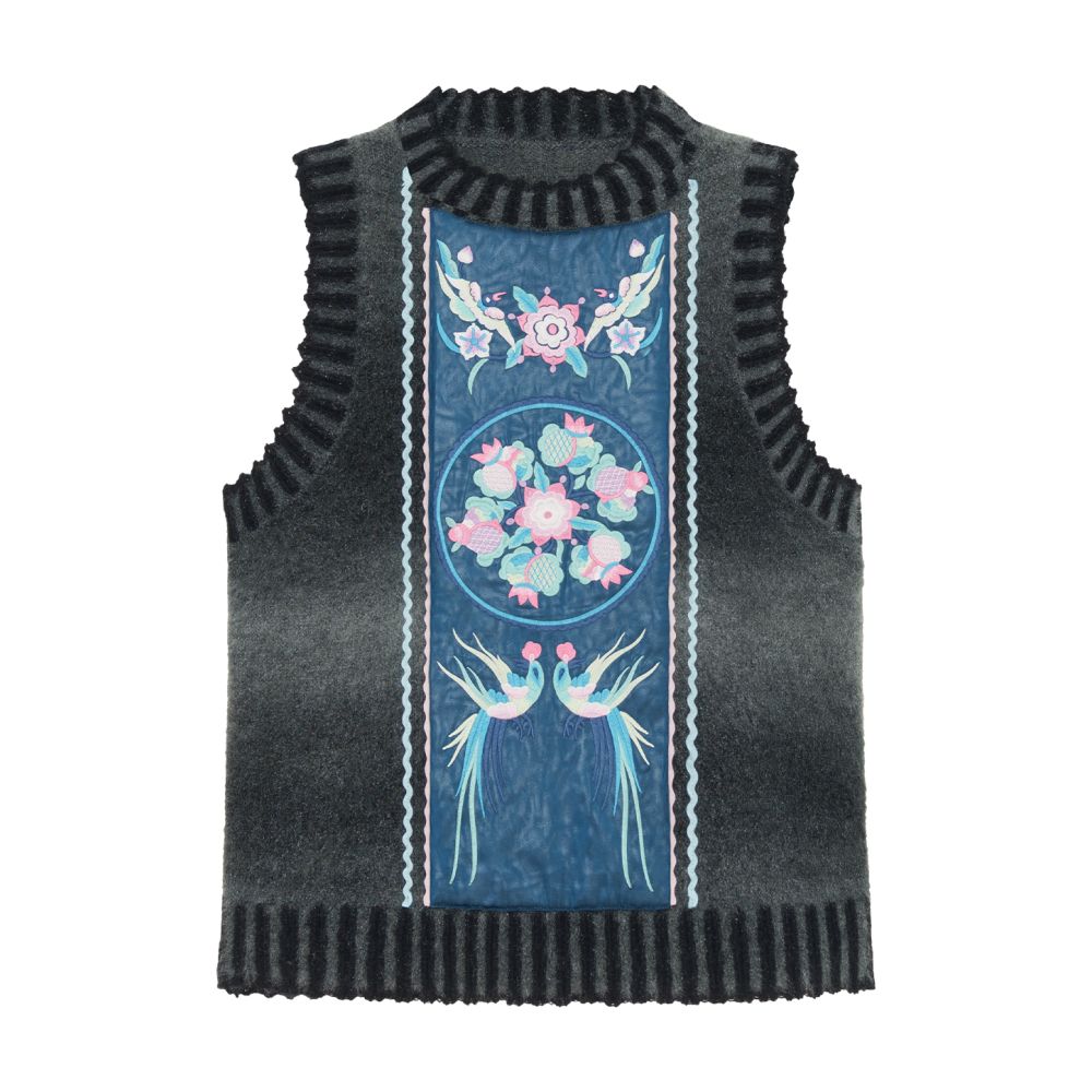 ASAYA4763 – Blossom Birds Embroidered Knit Vest 🕊️🌸