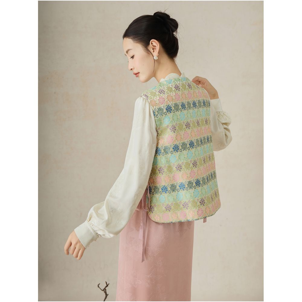 SHIBAI picks up white multi color flowers autumn and winter improvement new Chinese style round neck Chinese style jacquard cotton clip sleeveless layered vest image 4