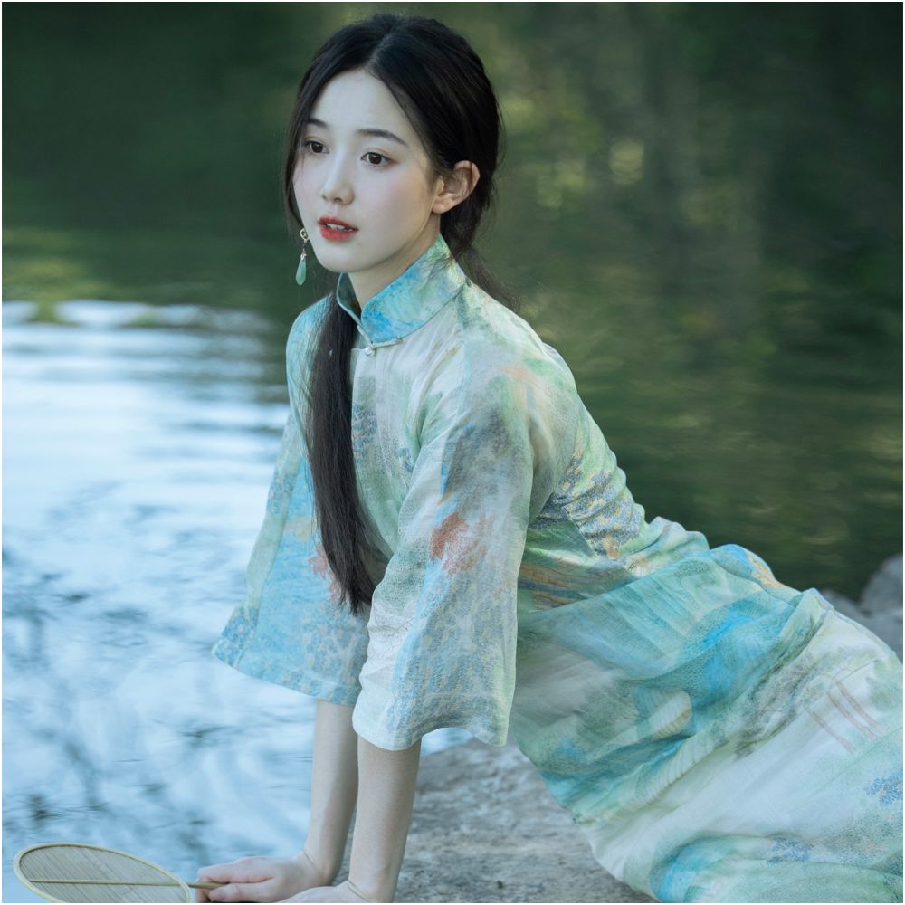 Landscape painting screen One city style fluff Retro Republic of China style inverted large sleeves full open cheongsam dress for daily use image 1