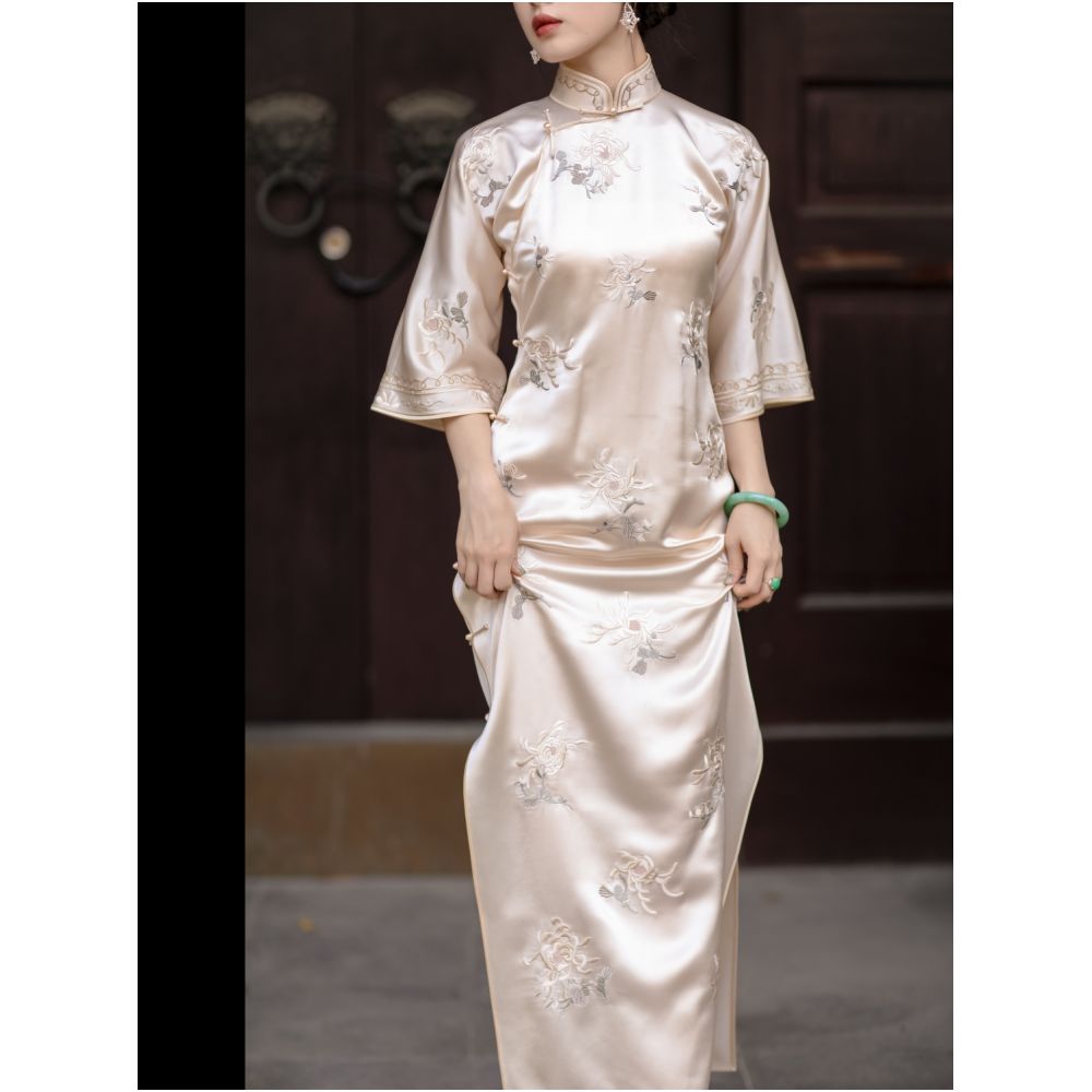 Dream Clear Branch One City Style Plush Republic of China Style Embroidery Handmade Pan Button Inverted Big Sleeve Cheongsam Skirt Daily Engagement Toast image 4