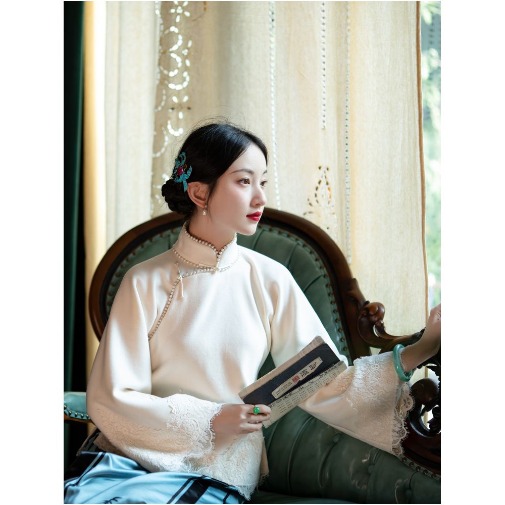 Jingsi Wan One City Style Plush Young Style Daily Lace Edge Inverted Big Sleeve Top Republic of China Style Retro image 4
