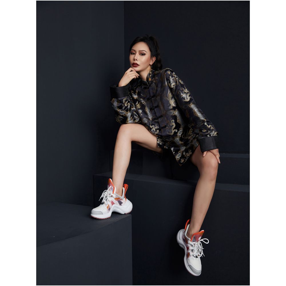 Jiro 2024 original dark designer new product handsome silhouette loose jacquard Tang style retro button top image 4