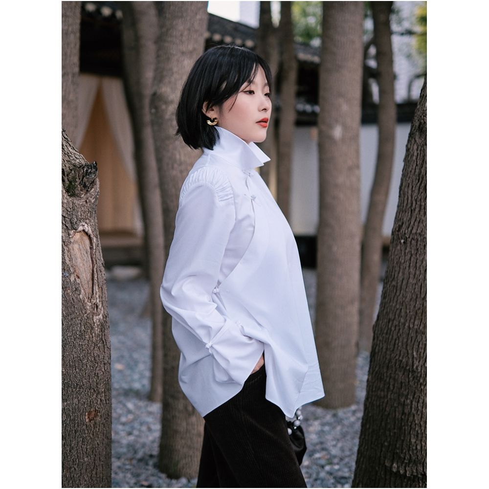 Interface bamboo fiber deconstructionist new Chinese style stand up collar buckle elegant and versatile right angled shoulder white shirt for women image 3