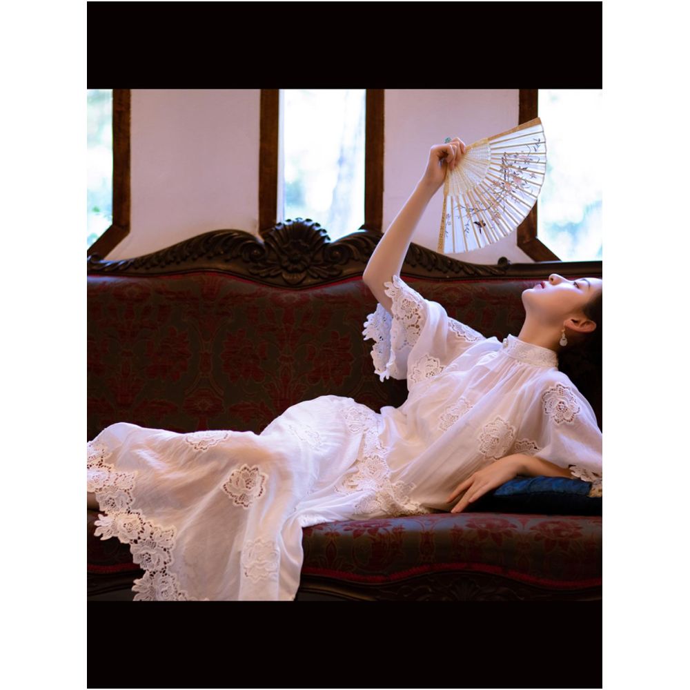 White Moon Light One City Wind Plush Spring and Summer Silk and Cotton Heavy Industry Embroidery Flower Retro Young Long Style Dress image 1