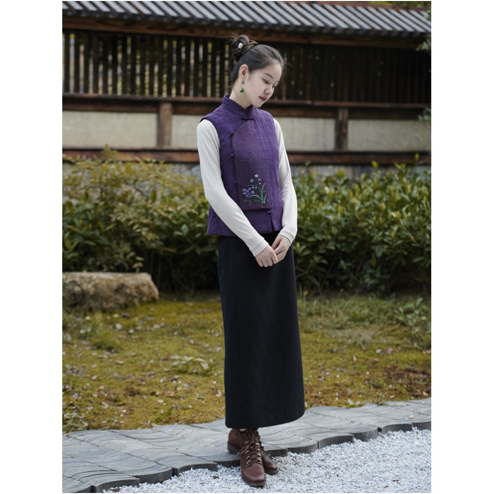 Thank you for the flowers blooming on the road morning silk xiangyun yarn with wool pieces hand embroidered short button vest image 12