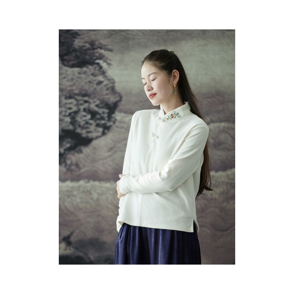 Blossoming Blossoms on the Mo Shang Original Orchid Hemp All Things Surprise Autumn Pure Cotton Embroidered Long Sleeve Shirt Women s Autumn image 2