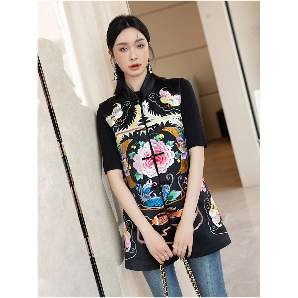 Advanced black vinegar embroidered Chinese style vest for women in spring and autumn improved Chinese style buckle cheongsam top image 0
