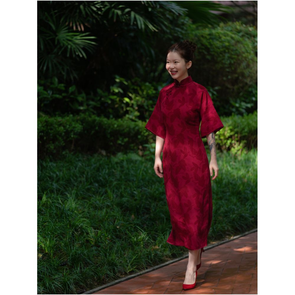 Wang Batian s original autumn and winter pure cotton silk cheongsam with handmade inverted sleeves and slim fitting cheongsam collar image 0