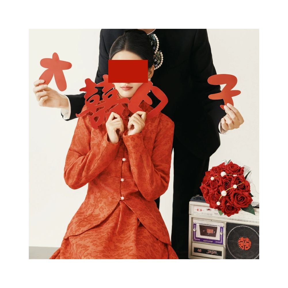 A set of high end Chinese style engagement dresses paired with a new Chinese style red dress in stock for autumn image 11