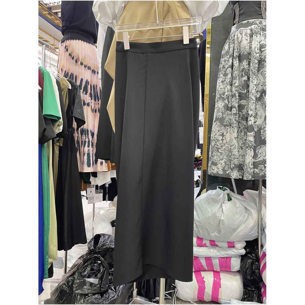 Good texture fashionable and slimming design hip covering and lifting proportion half skirt for women 2025 new versatile and elegant style image 5