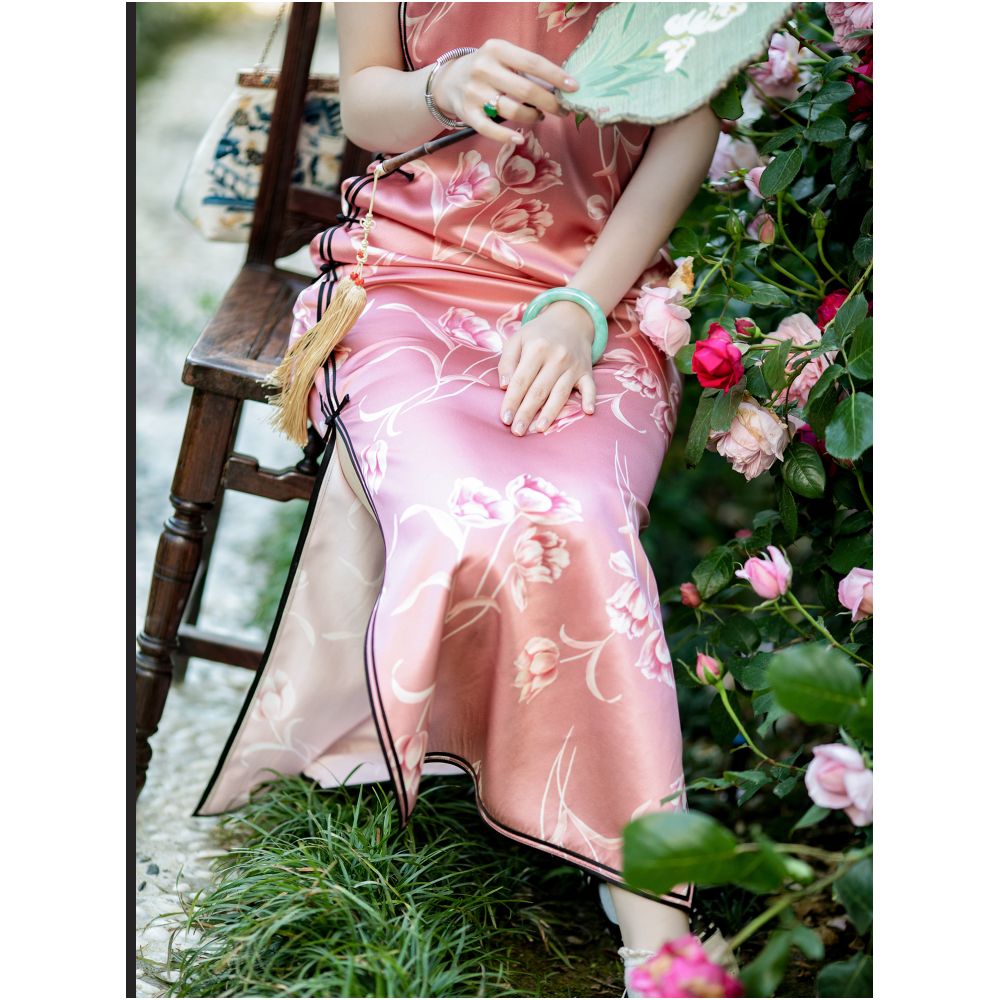 Yuxiang Qianmo One City Wind Fabric Summer style silk retro Republican style printed short sleeved full open cheongsam daily image 5