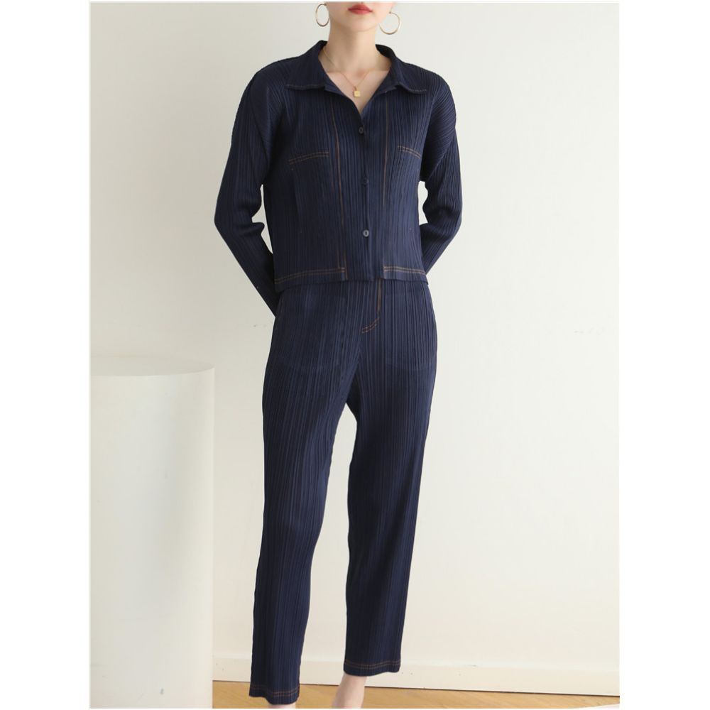 Quality of pleated clothing counter autumn and spring styles high end pleated Korean casual lapel denim shirt cropped pants set image 1