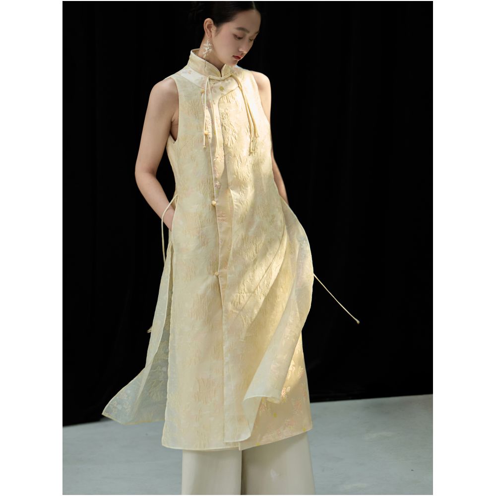 Two layer fabric gold wire jacquard grape knot buckle new Chinese cotton vest dress sold out without replenishment image 2