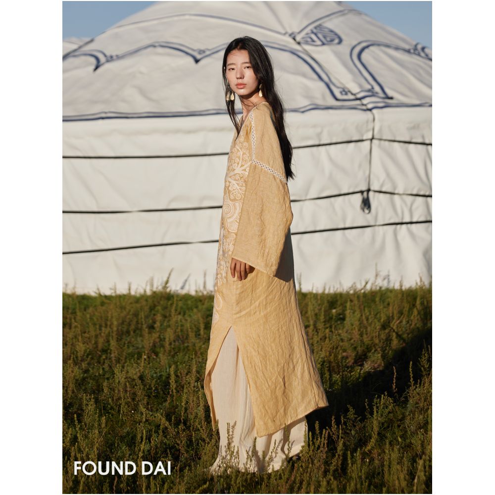 Lusheng banyan tree 100 linen Dong ethnic antique embroidery over 800000 stitches new Chinese style robe style dress image 5