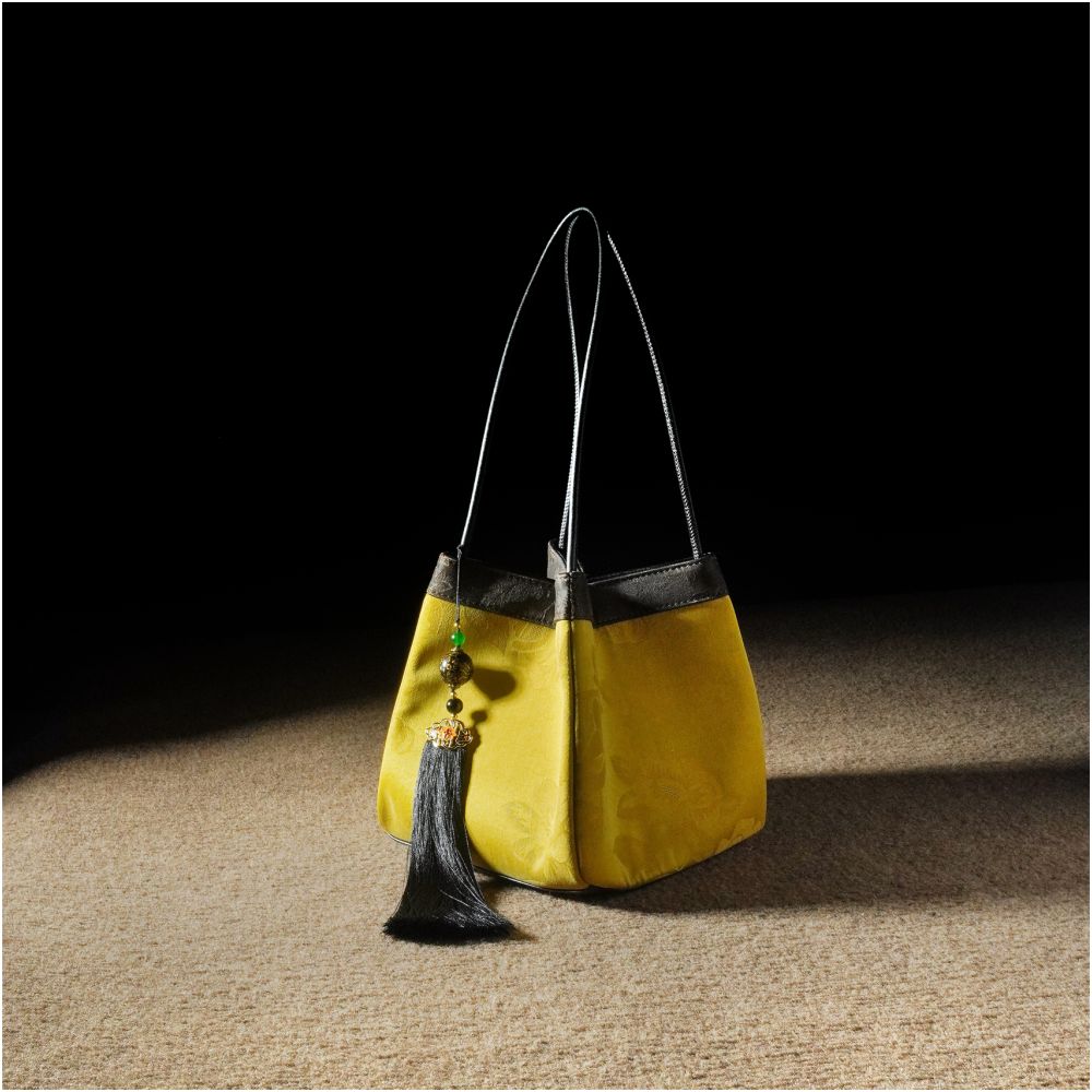 New Chinese style Chinese style handbag fragrant cloud yarn handbag small square handbag with cheongsam handbag mulberry silk women s small handbag image 26