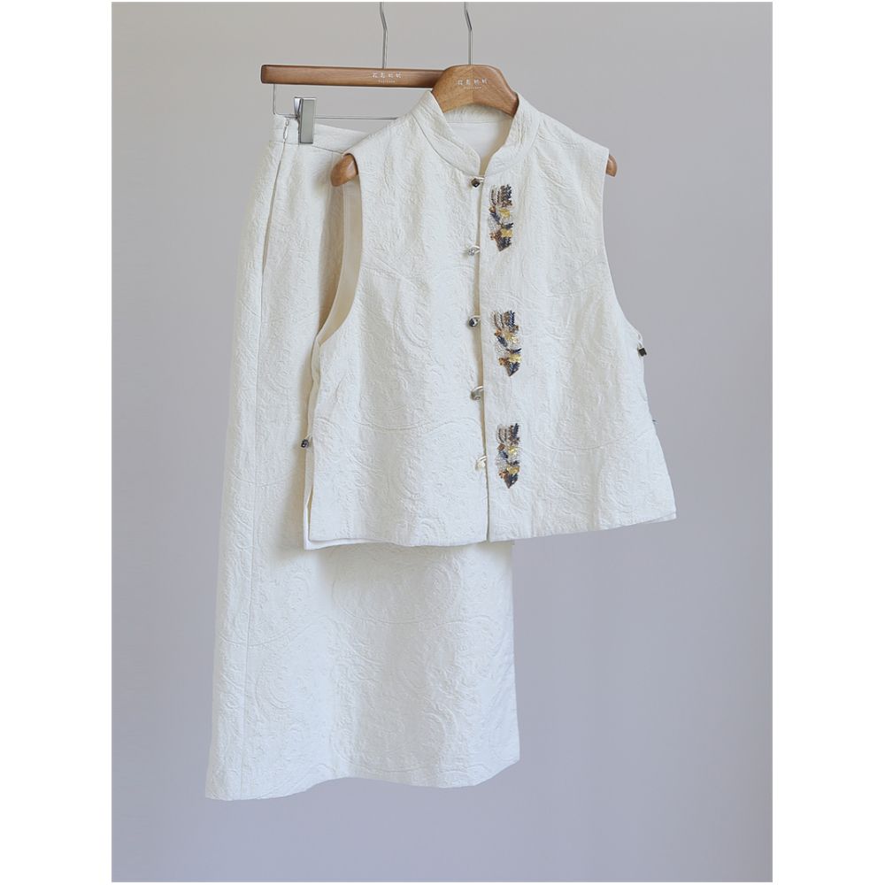 Nail bead embroidery fashionable new Chinese style cotton and wool set women s Chinese style mixed and matched vest high waisted split skirt M51096 image 15