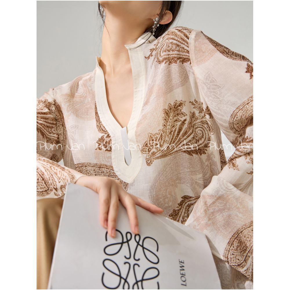 Plum Jan New Chinese style vacation V neck embroidered long sleeved loose casual high end top 2025 summer new item image 2