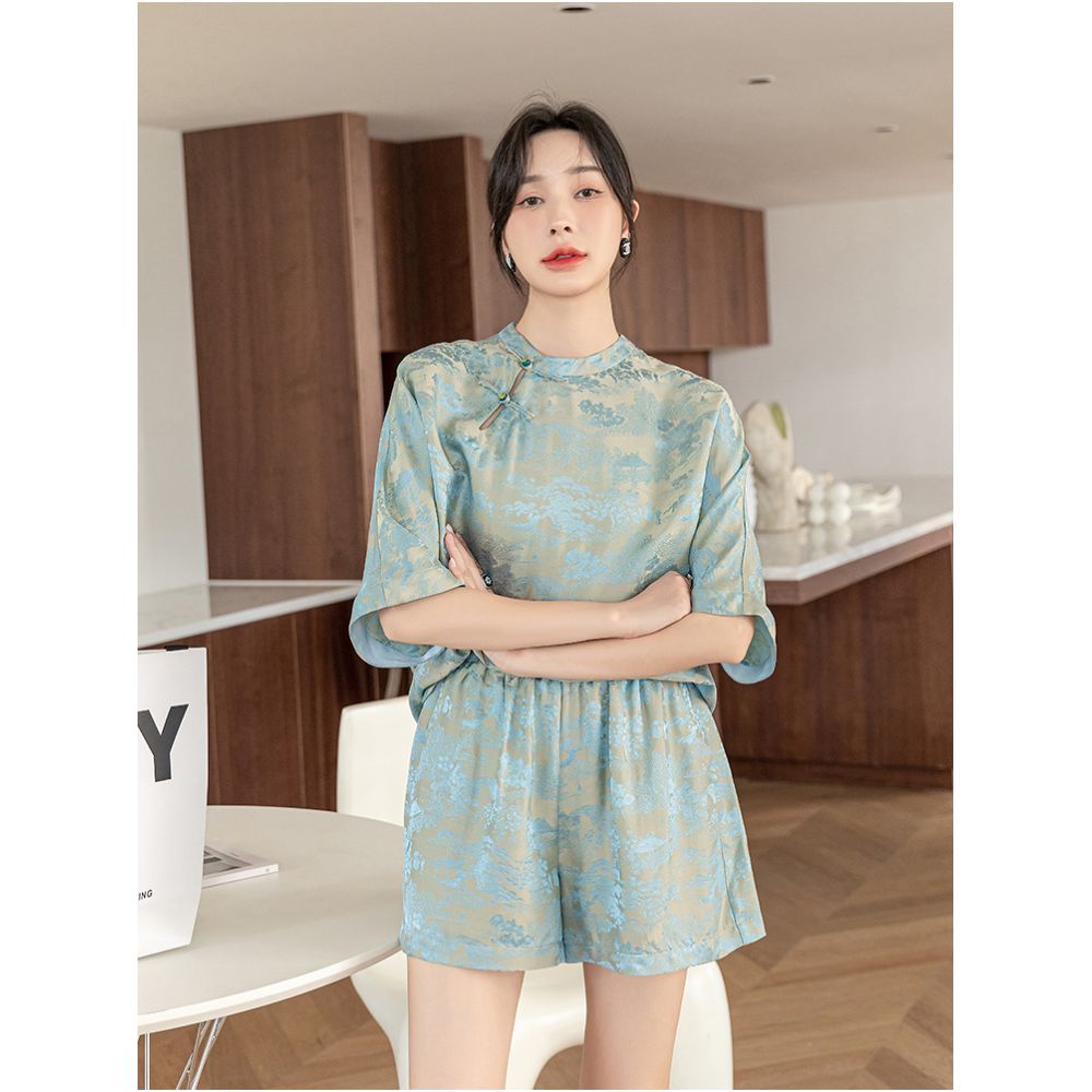 Retro silk jacquard Chinese style set women s summer and western style fashion short sleeved top high waisted shorts mulberry silk two piece set image 0