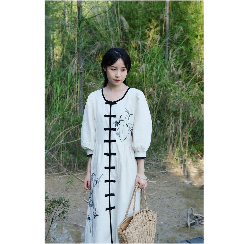 In the mountains there are laurel branches bamboo shadows cotton and linen new Chinese style bamboo daily bubble sleeves white dresses middle aged women image 2