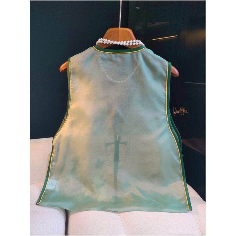 New Chinese style buckle vest top for women in autumn 2025 retro style improved embroidery sleeveless temperament worn with a vest image 2