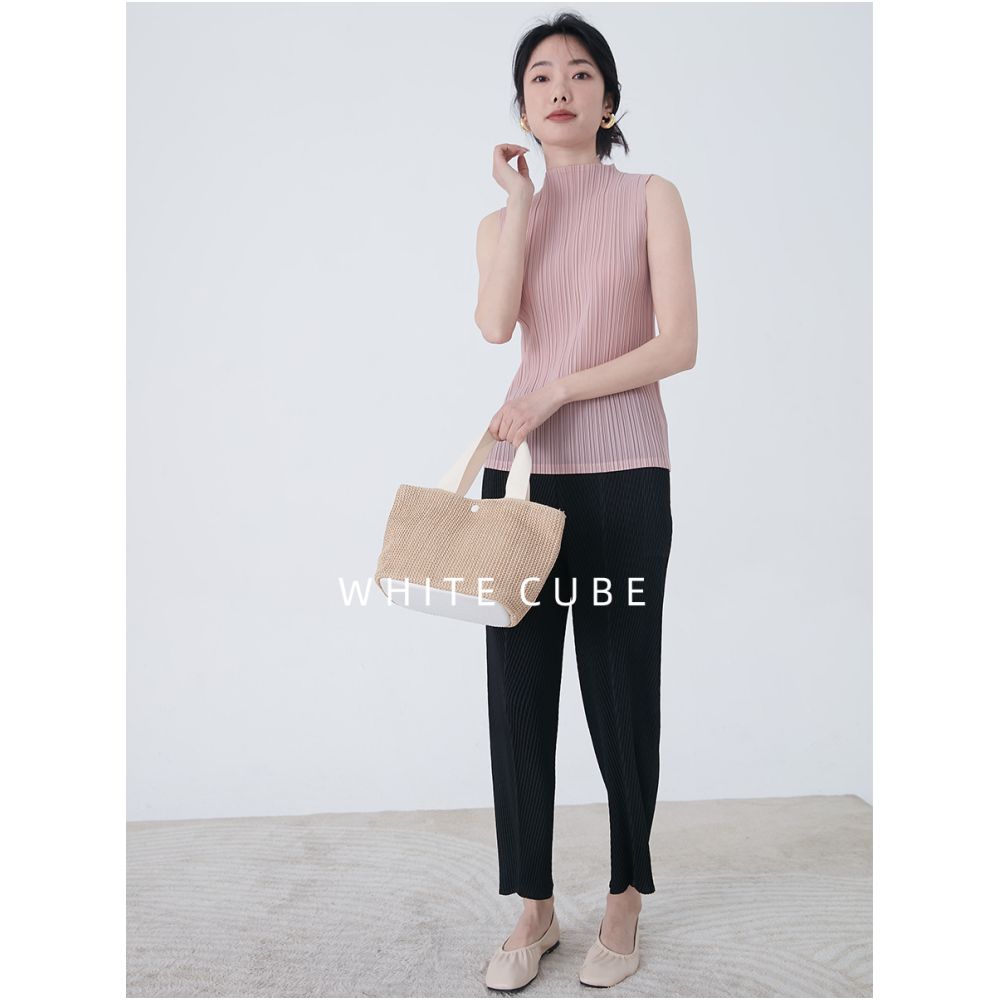 Whitecube2025 semi high neck slim fit sleeveless pleated top for women loose and simple white commuter vest image 5