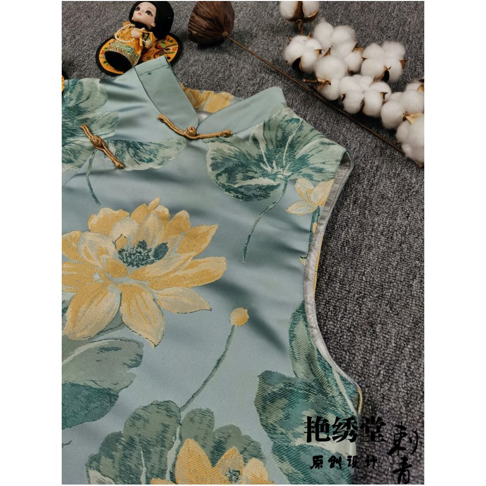 Spring 2022 China Chic original design brocade lotus jacquard retro slant placket stand collar button up vest for women image 4