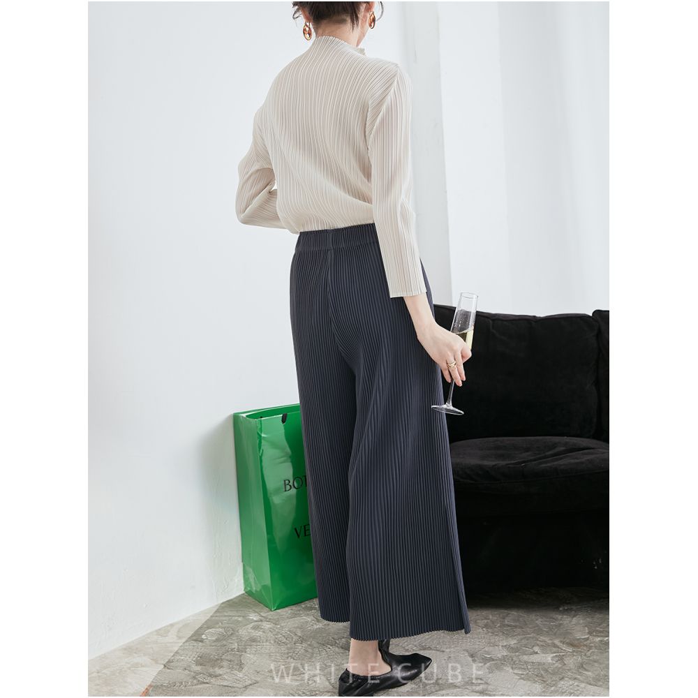 Whitecube2025 spring style three bedroom pleated wide leg pants loose hanging French retro style casual pants for women image 4