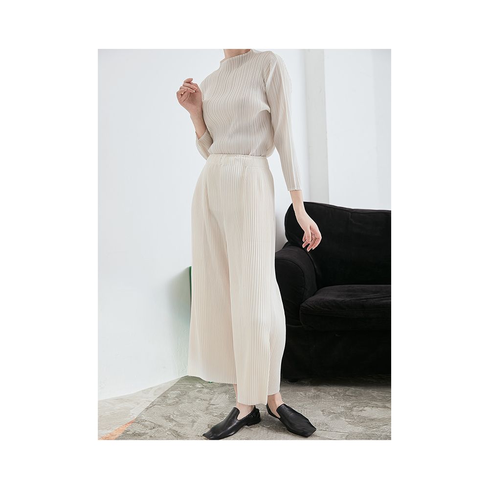 Whitecube2025 spring style three bedroom pleated wide leg pants loose hanging French retro style casual pants for women image 9