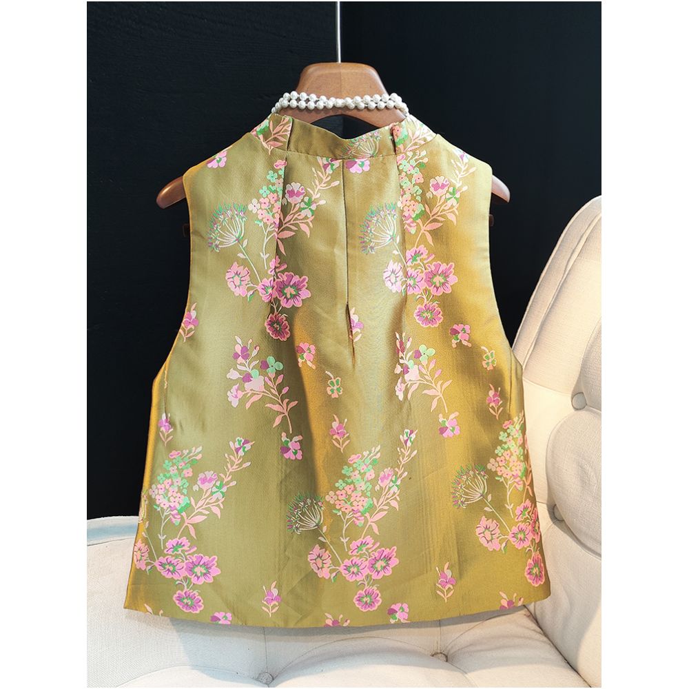 Improved Chinese style buckle vest design for women with a niche and fashionable Chinese style retro jacquard woven brocade Tang style vest and top image 3