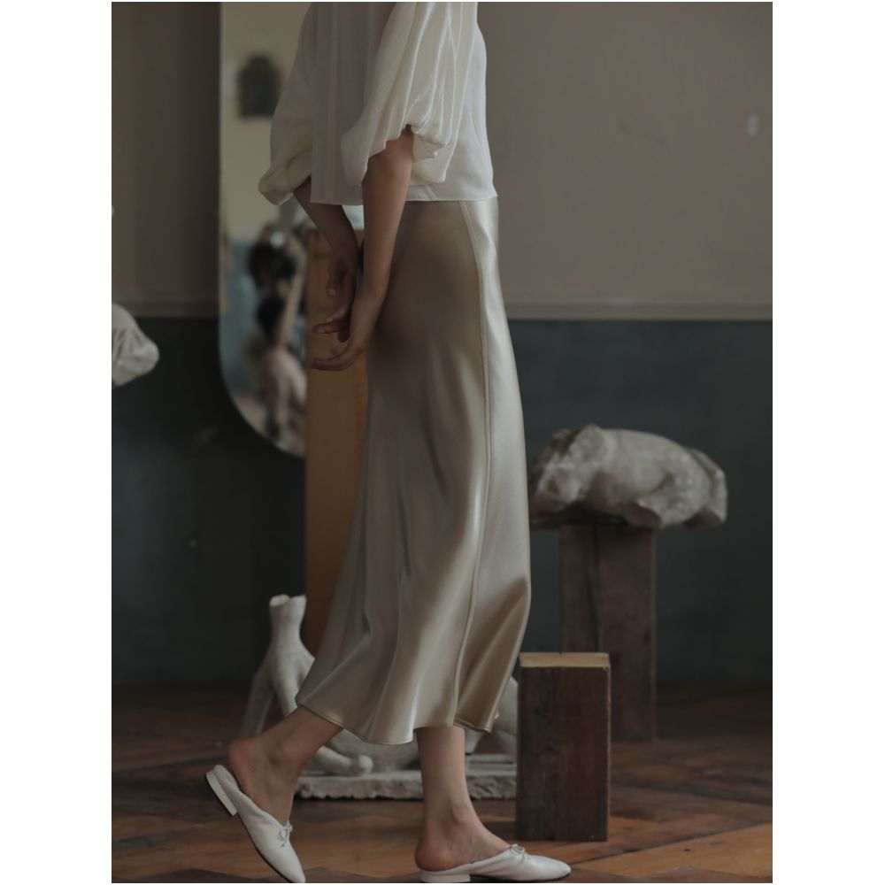 Commuse memory imported acetic acid satin silky smooth hanging slimming elastic waistband A line mid length skirt image 2