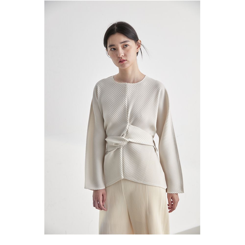 Whitecube2024 Spring Miyake style pleated round neck tied waist shirt loose hanging shirt top for women image 17