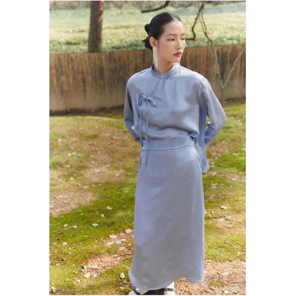 SALE6 Blue Dot Original Design New Chinese Blue Acetic Acid Asymmetric Half Body Skirt Spring image 2