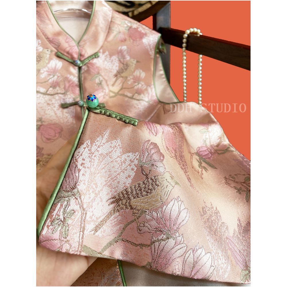 New Chinese style national style improved Chinese style vest women s spring style satin plate buckle woven brocade retro stand up collar top image 3