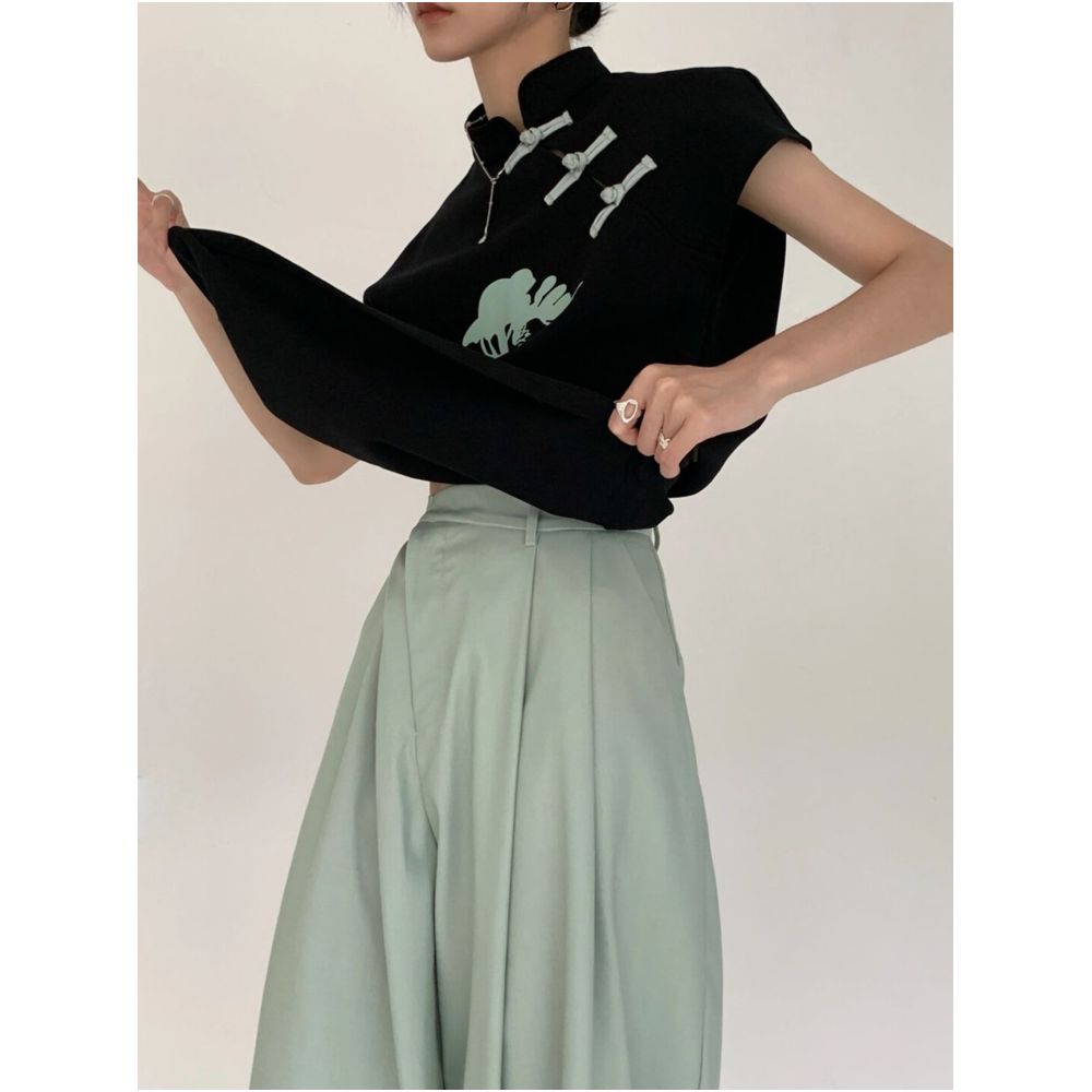 New Chinese style fashionable women s clothing set for spring and summer 2024 New Chinese style button up shirt with temperament and pants two piece set image 3
