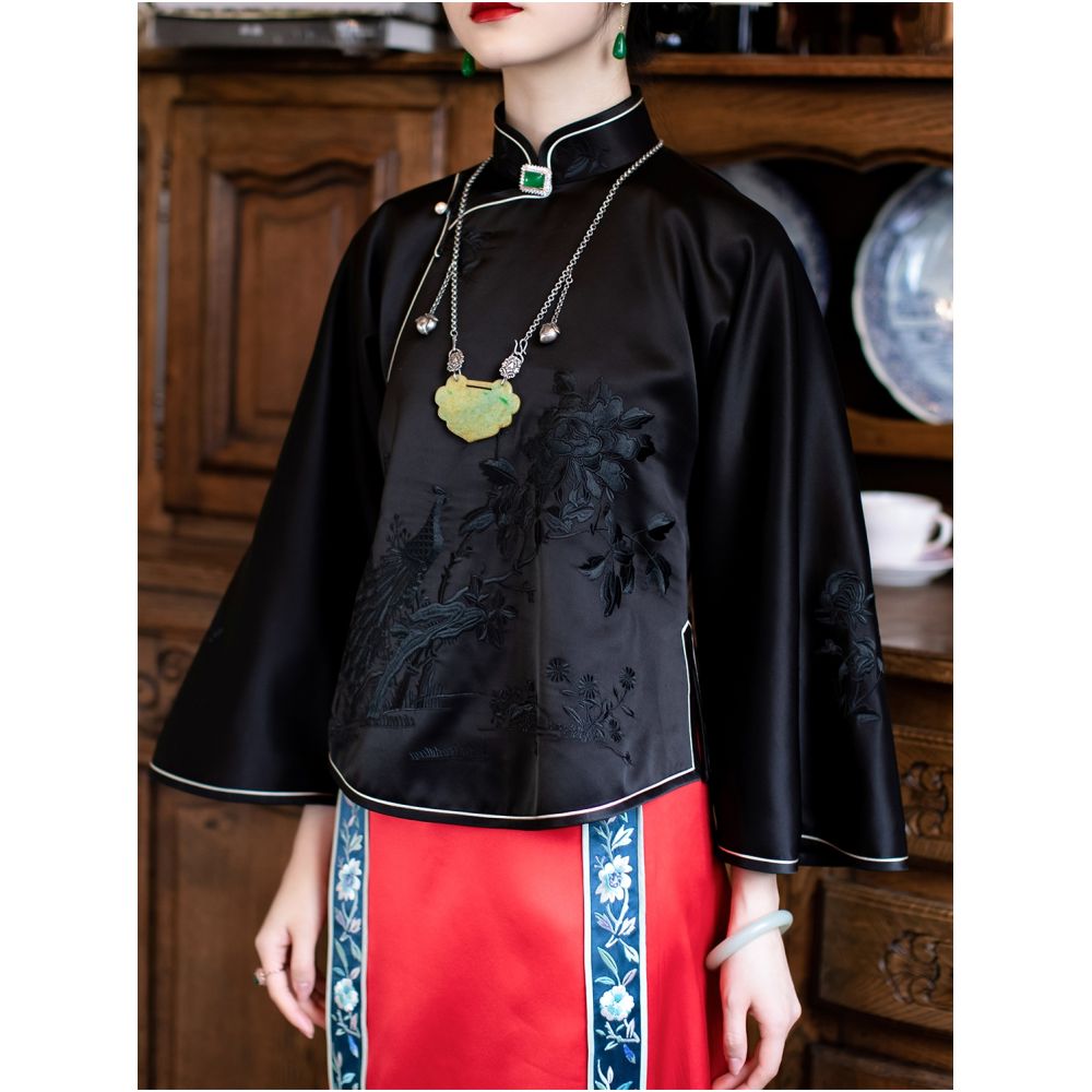Flowers are slightly restrained A city of wind Retro buttoned Chinese tops embroidered inverted large sleeves girl s daily female Republic of China style image 4