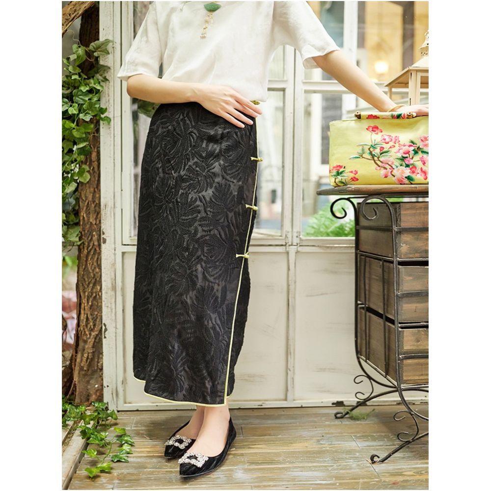 Good reputation PCY999 premium copper ammonia silk embroidered Chinese retro slimming full embroidery Changchun autumn half skirt for all seasons image 3