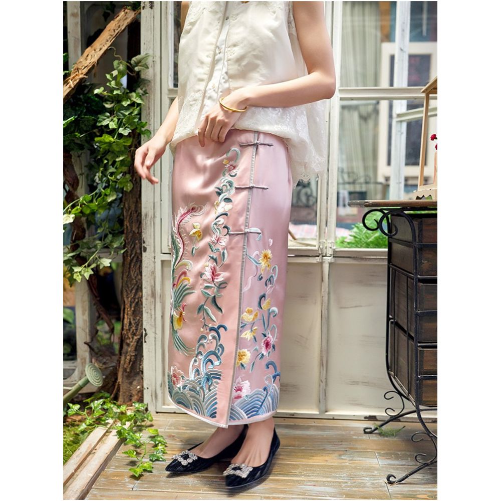Town Store Baby JCL952 Spring and Autumn Heavy Industry Phoenix Embroidery Delicate Pink Chinese Half body Hip Wrapping Skirt Long Skirt Four Seasons image 3