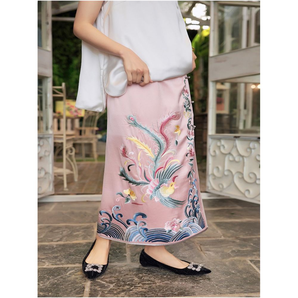 Town Store Baby JCL952 Spring and Autumn Heavy Industry Phoenix Embroidery Delicate Pink Chinese Half body Hip Wrapping Skirt Long Skirt Four Seasons image 4