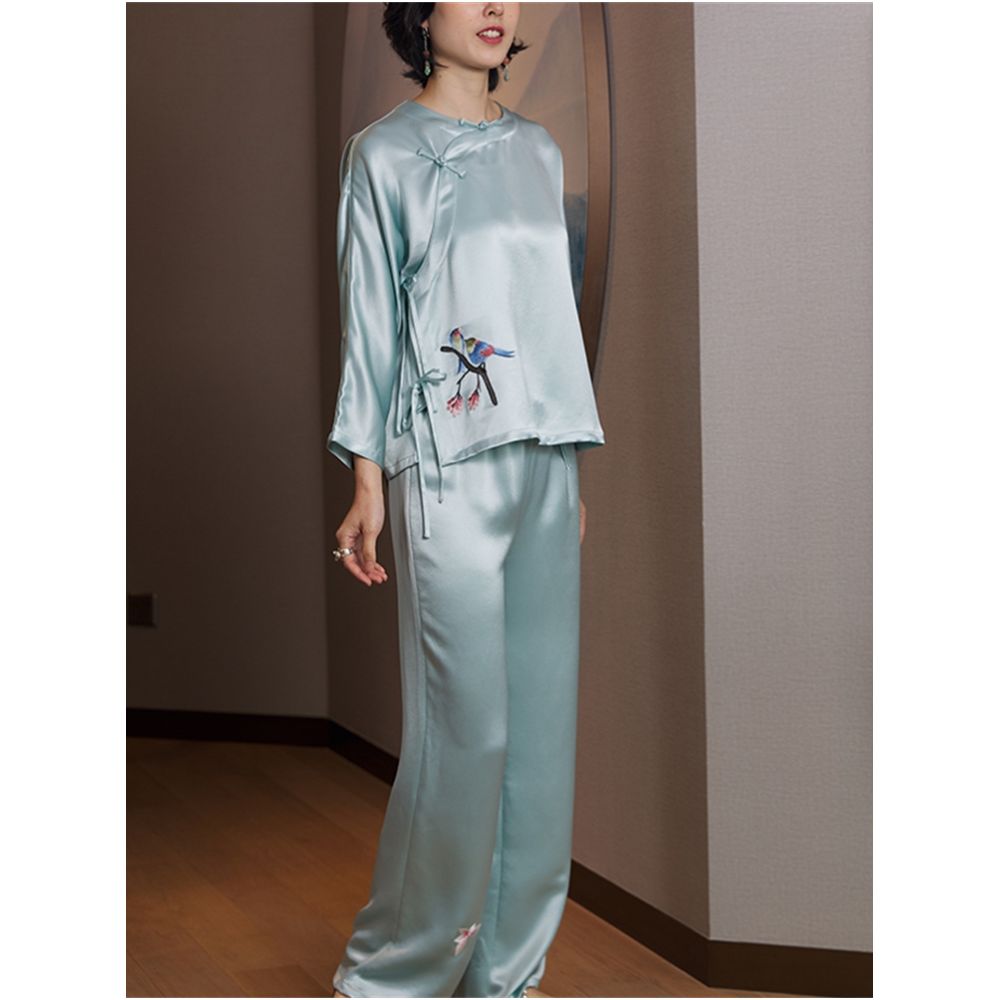 Offline Blood Loss Price CPP755 Acetate Satin Chinese Style Embroidery Hanfu Top Chinese Women s Embroidery Home Furnishings image 0