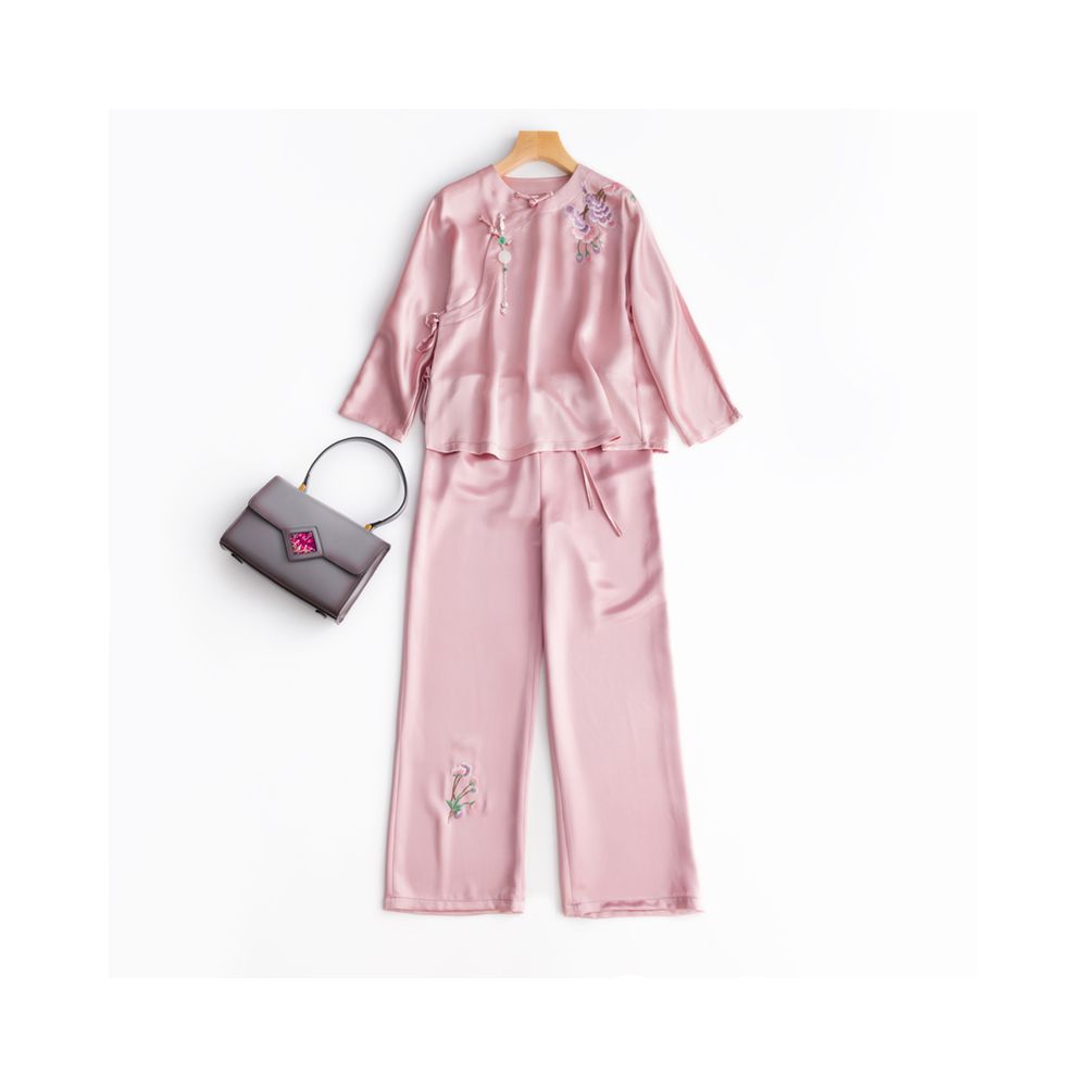 Offline Blood Loss Price CPP755 Acetate Satin Chinese Style Embroidery Hanfu Top Chinese Women s Embroidery Home Furnishings image 75