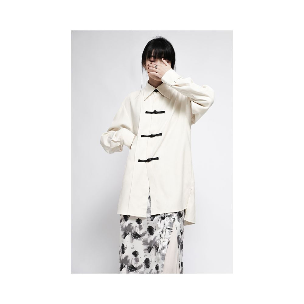 APOZI white new Chinese style women s black and white buckle long sleeved shirt for women s autumn and winter design niche Chinese style shirt image 4