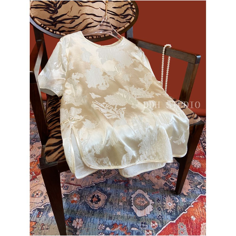 New Chinese style retro silk crown crepe short sleeve round neck age reducing shirt women s summer design slit image 0
