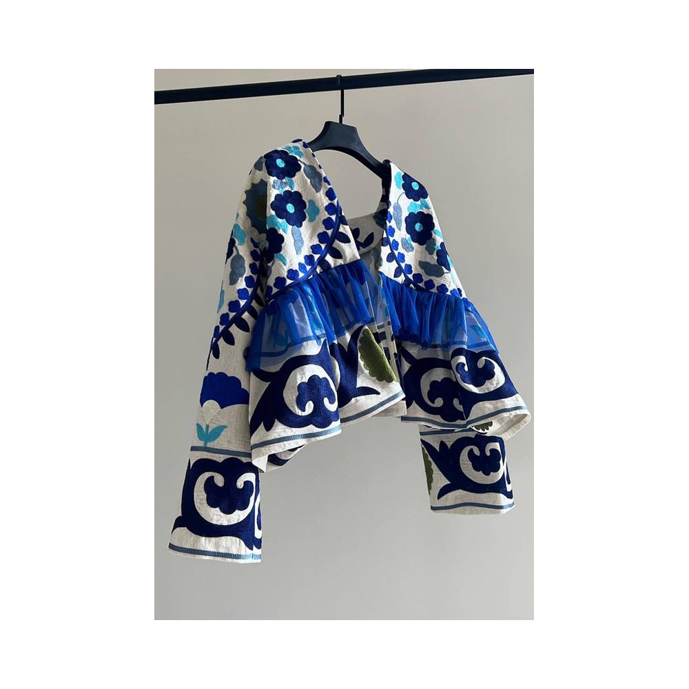Unique and beautiful early spring tops for women 2025 new European fashion niche holiday style blue embroidered cardigan jacket image 4