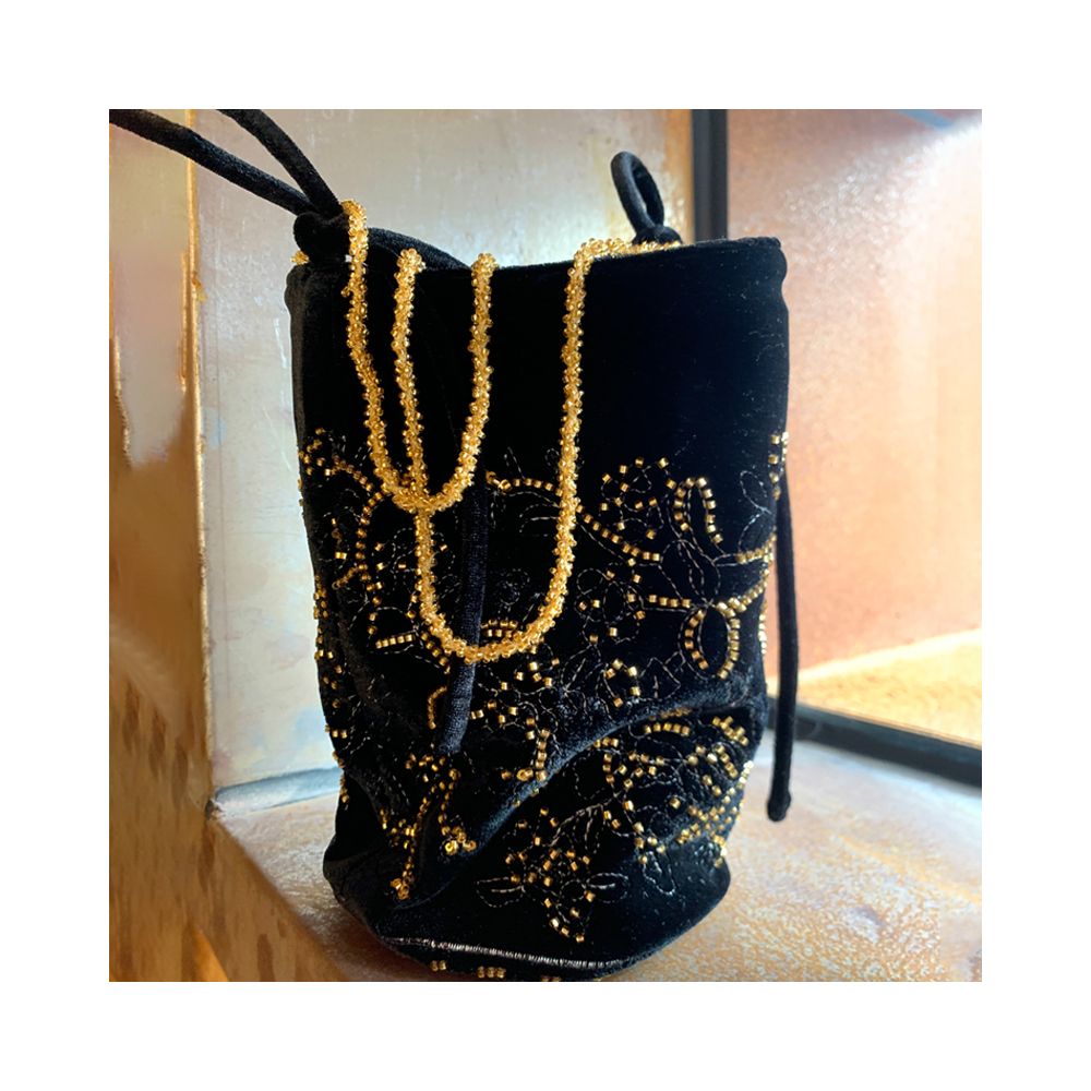 Bucket bag heavy industry embroidery retro handbag women s 2025 autumn new fashion versatile crossbody bag velvet bag image 3