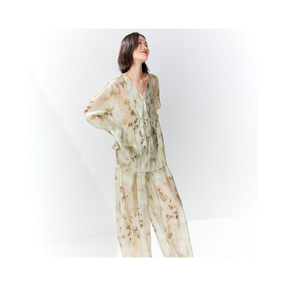 OPOF s new Chinese style printed shirt and wide leg pants set has a niche and refreshing design for vacation in spring and summer 2024 image 3