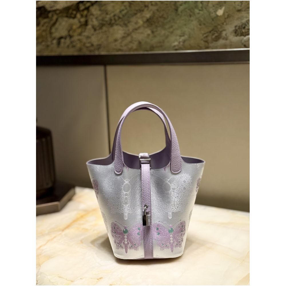 New Chinese style handmade Chinese style intangible cultural heritage Song Jinsang silk paired with cheongsam Hanfu vegetable basket hand held leather bucket women s bag image 9