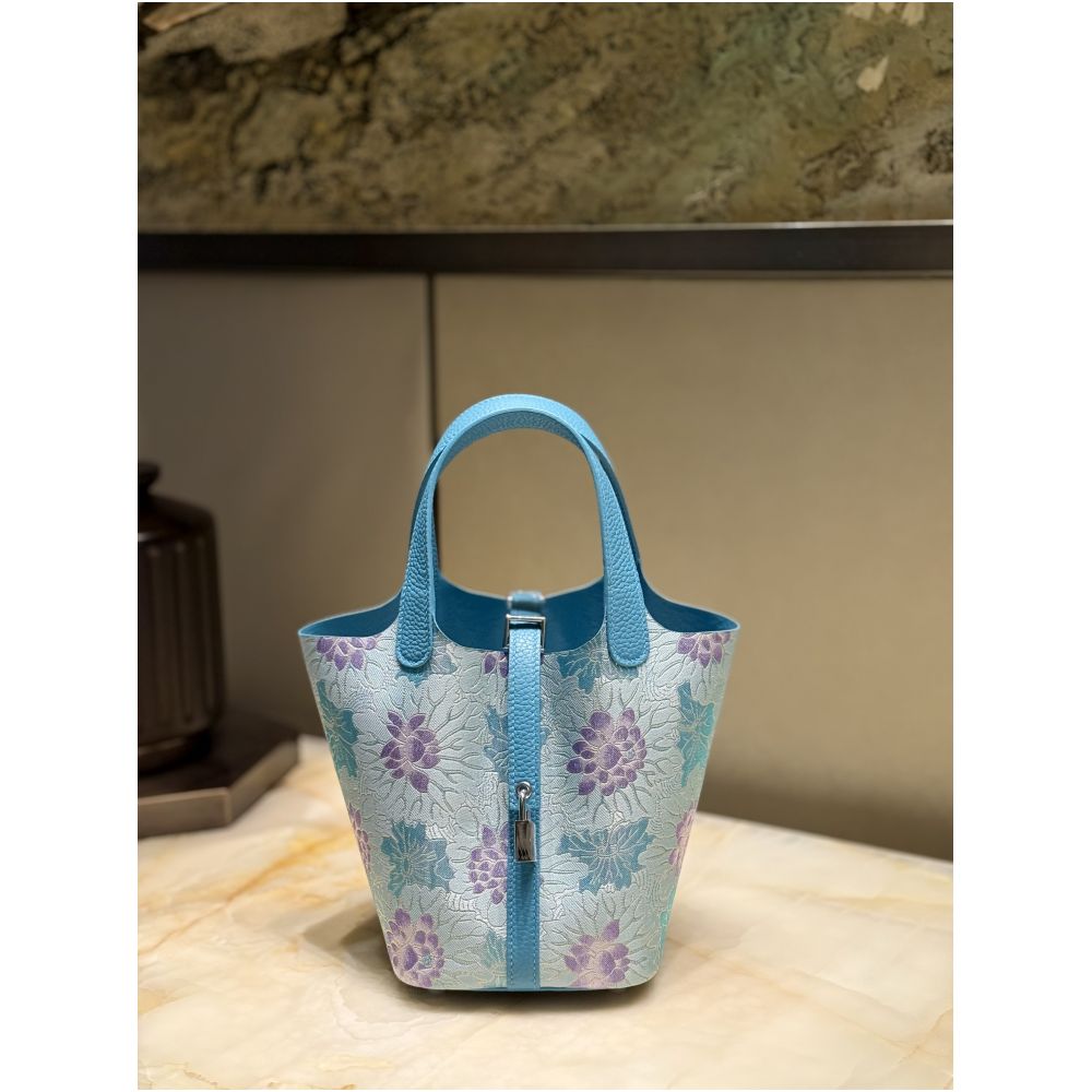 New Chinese style handmade Chinese style intangible cultural heritage Song Jinsang silk paired with cheongsam Hanfu vegetable basket hand held leather bucket women s bag image 17